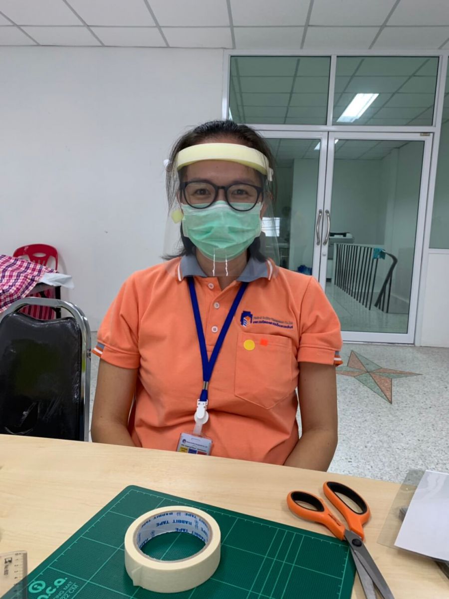 พนักงานเมดฟา ร่วมใจจัดทำ หน้ากากซักได้ Face shield และ สเปรย์แอลกอฮอล์ 70%
