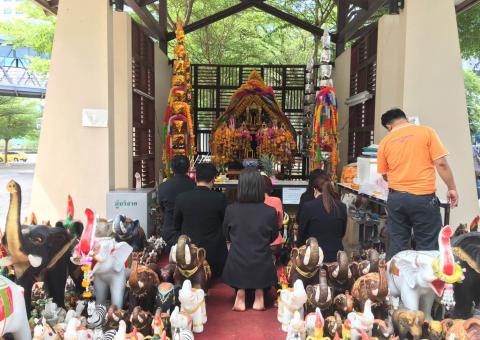 ทำบุญบริษัท วันที่ 31 ตุลาคม 2562